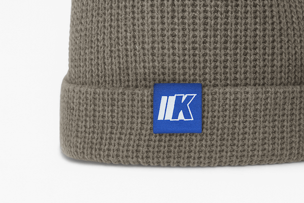 woven clip label on beanie